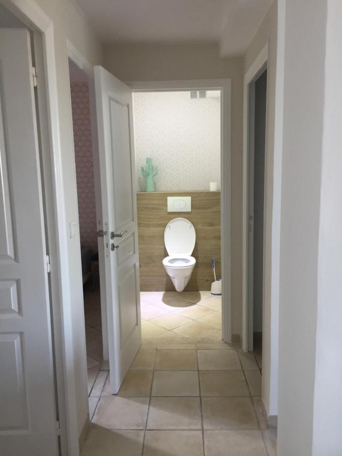 Vacances Ideales Limite Sanary Sur Mer !! Logement Partage Shared Accommodation โอลิอูลส์ ภายนอก รูปภาพ