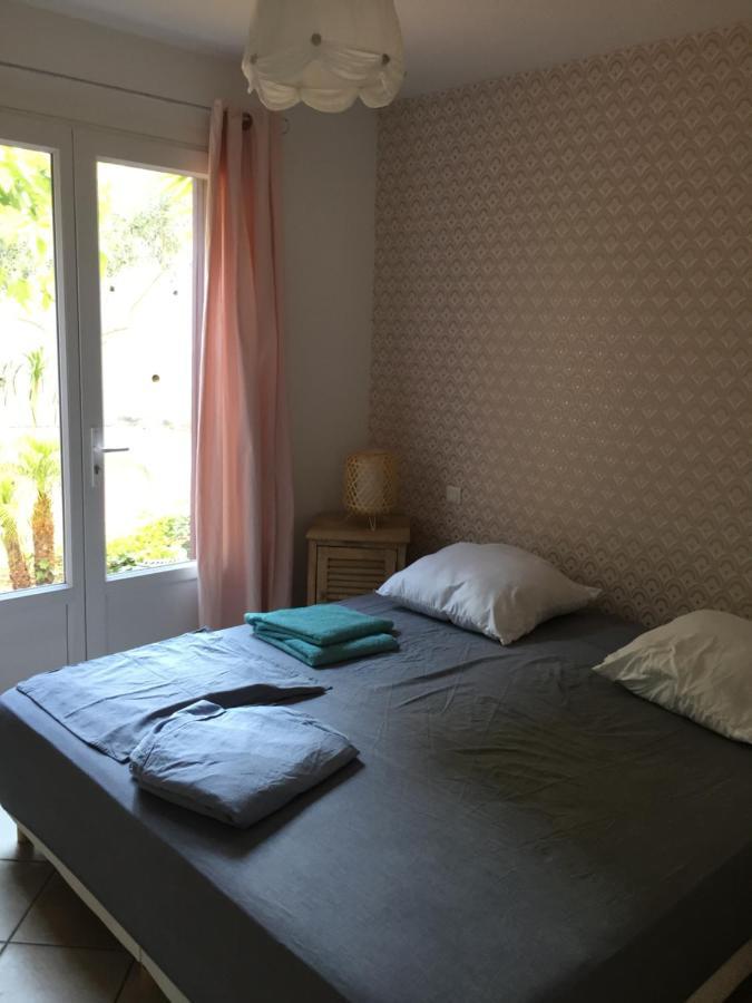 Vacances Ideales Limite Sanary Sur Mer !! Logement Partage Shared Accommodation โอลิอูลส์ ภายนอก รูปภาพ